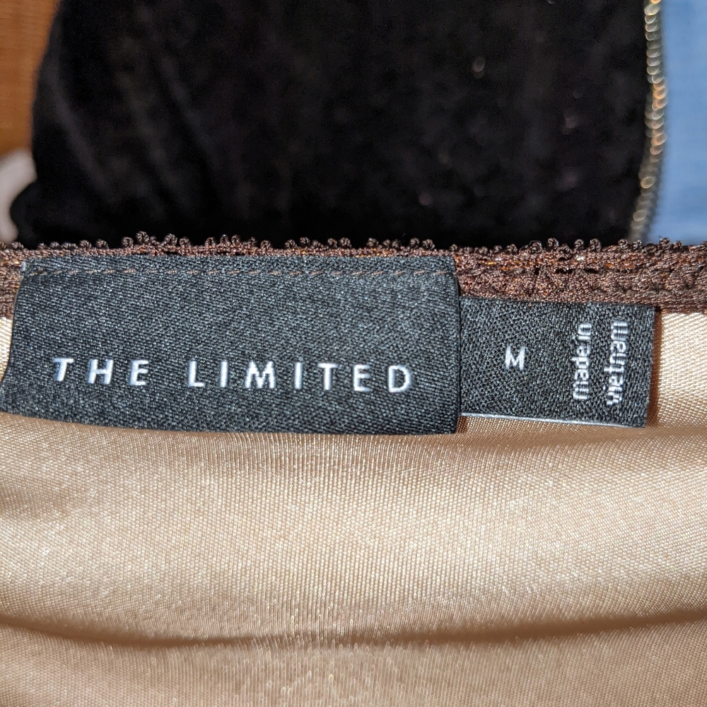 The Limited lace top sheer shoulder MEDIUM - Picture 4 of 4